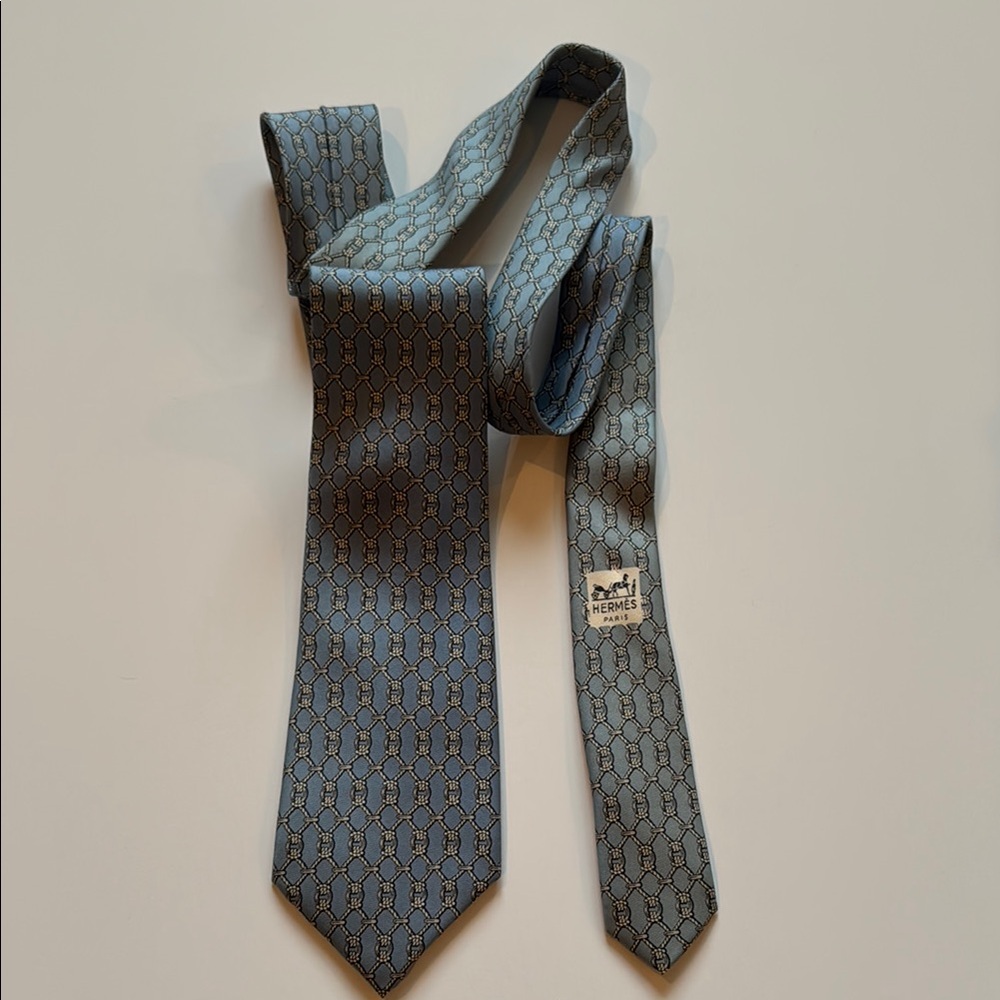 Vintage Hermes Blue Patterned Men's Tie
